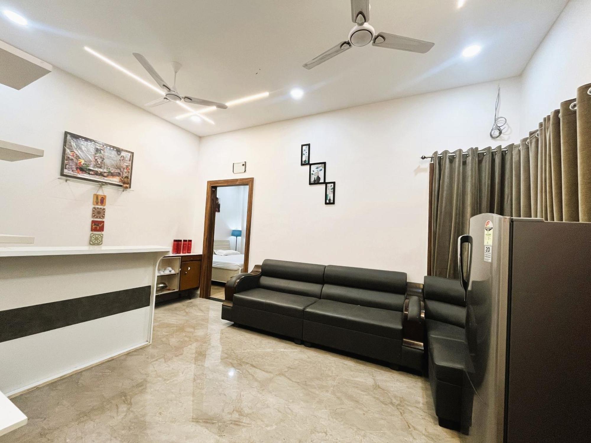 Shree Stay Inn Luxe' Holiday Home Ujjain Εξωτερικό φωτογραφία