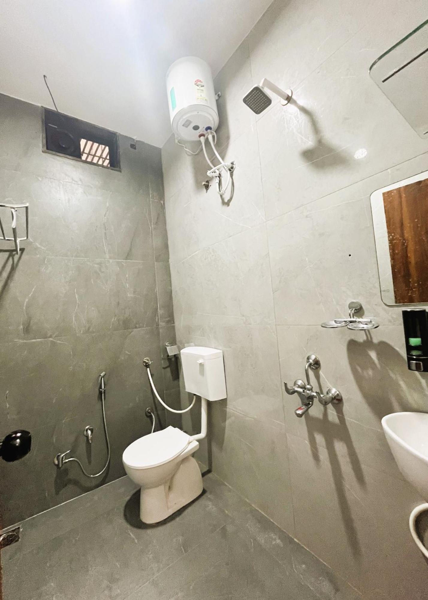 Shree Stay Inn Luxe' Holiday Home Ujjain Εξωτερικό φωτογραφία